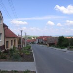 ulice Divácká - v pozadí Strážka img_e2.jpg