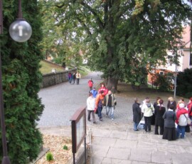 odjezd-a-prijezd-poutniku06