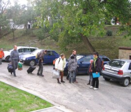 odjezd-a-prijezd-poutniku07