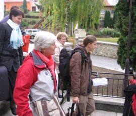 odjezd-a-prijezd-poutniku14