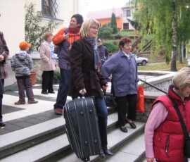 odjezd-a-prijezd-poutniku15