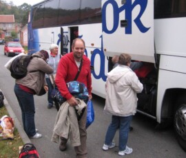 odjezd-a-prijezd-poutniku41