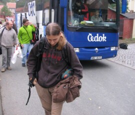 odjezd-a-prijezd-poutniku44