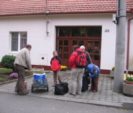 odjezd-a-prijezd-poutniku50