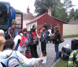 odjezd-a-prijezd-poutniku51