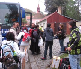 odjezd-a-prijezd-poutniku52