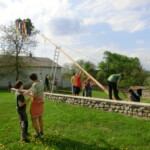 priprava-a-staveni-majky-079