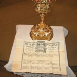 zrenovovany-relikviar12